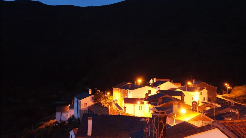 فيلا Casa Cima Chas de Egua المظهر الخارجي الصورة